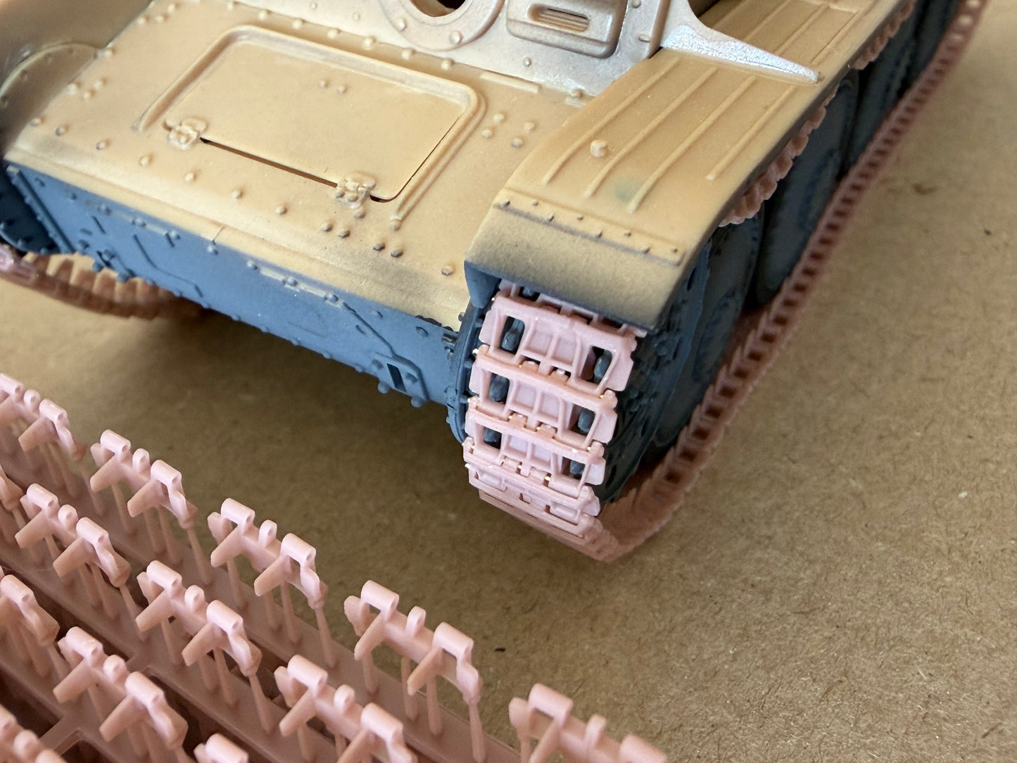 1:35 workable tracks for 38T, Hetzer, bewegliche Ketten für Hetzer, 38T, Jagdpanzer 38, 38 (t)