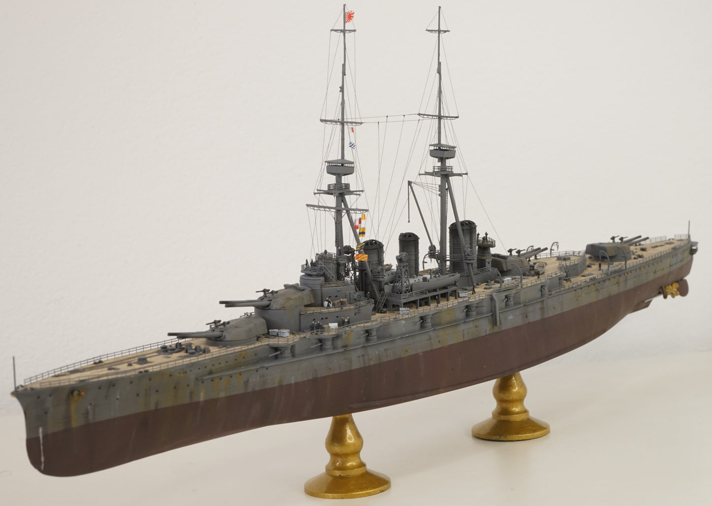 1:700 IJN Battlecruiser Kongo, Fertiges Modell mit Vitrine, Finished model with a Display case