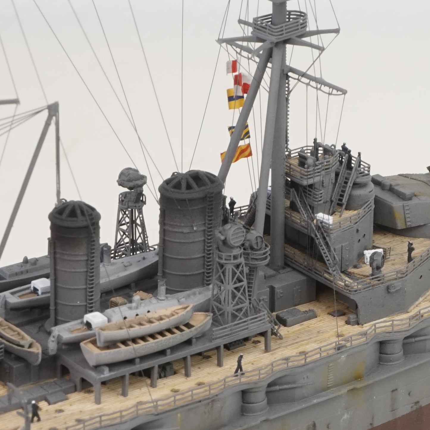 1:700 IJN Battlecruiser Kongo, Fertiges Modell mit Vitrine, Finished model with a Display case