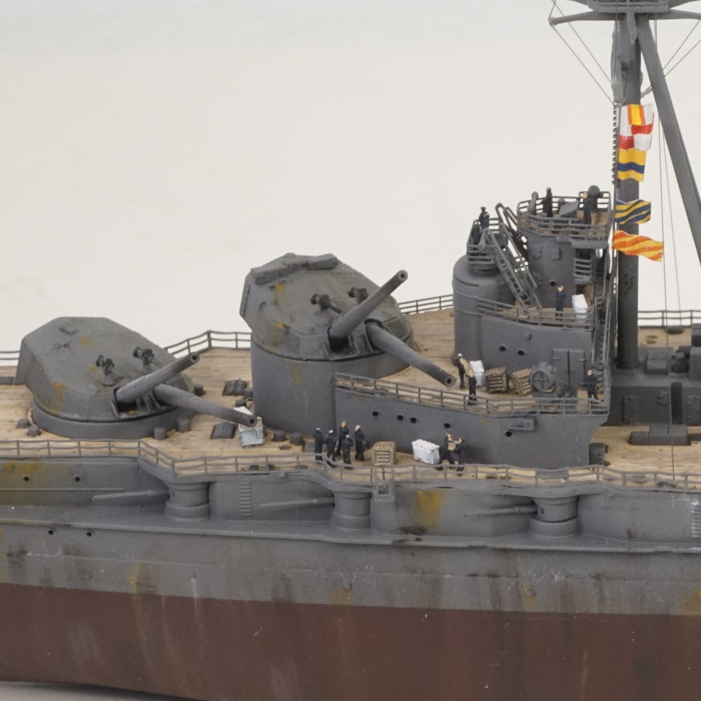 1:700 IJN Battlecruiser Kongo, Fertiges Modell mit Vitrine, Finished model with a Display case