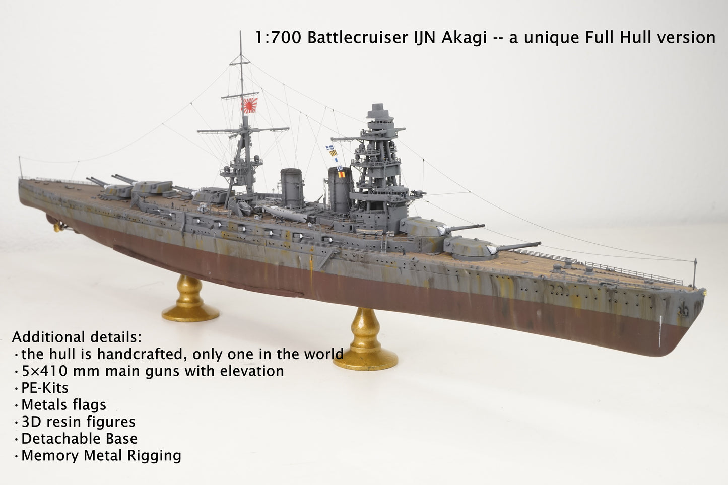 1:700 IJN Battlecruiser Akagi, Fertiges Modell mit Vitrine, Finished model with a Display case