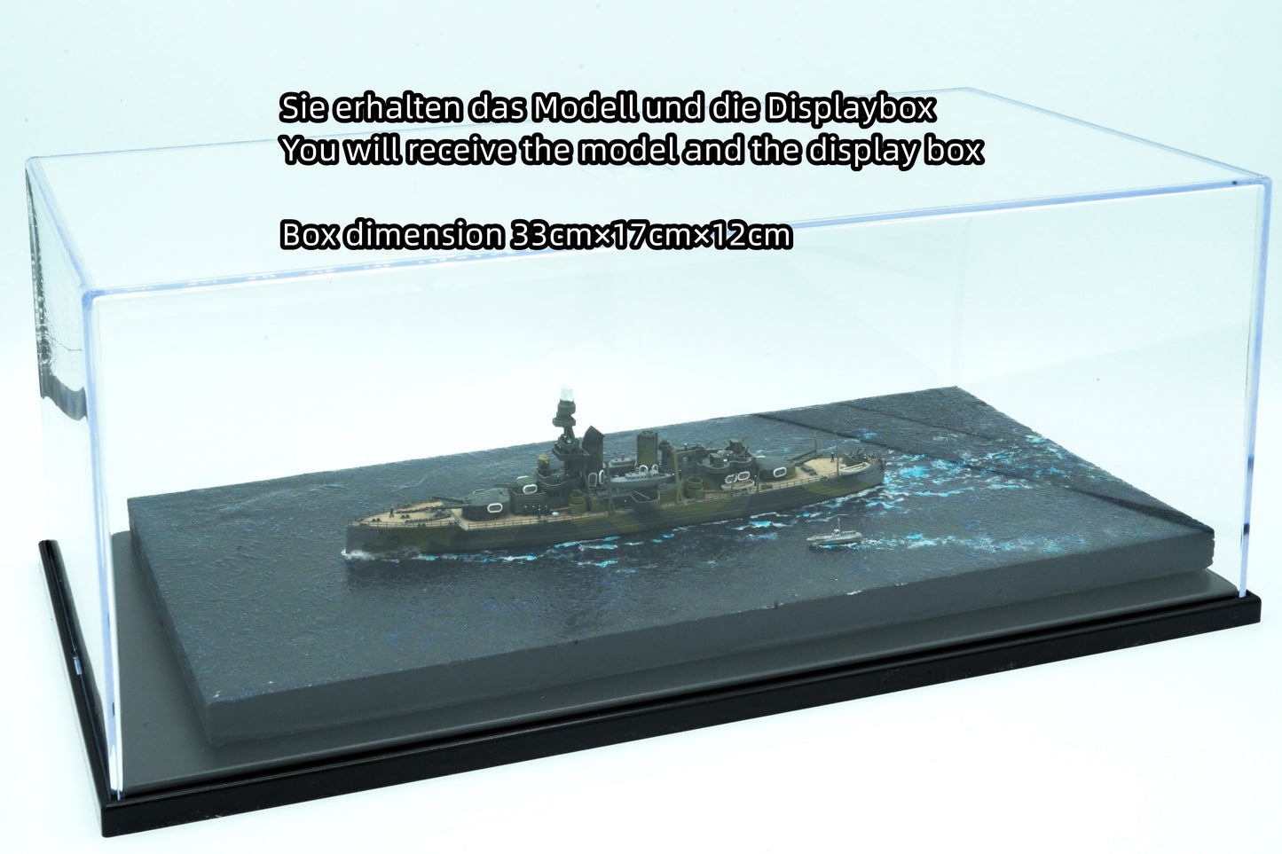 1:700 Drottning Victoria 1945 Diorama, Fertiges Modell mit Vitrine, Finished model with a Display case