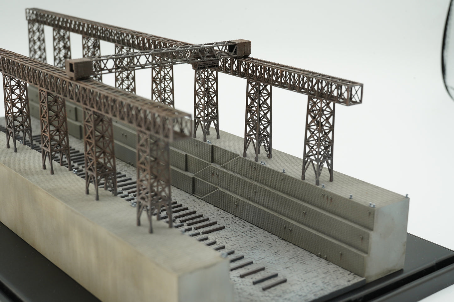 1:700 Dry dock, ship yard, crane, gantry crane, 3d printed model