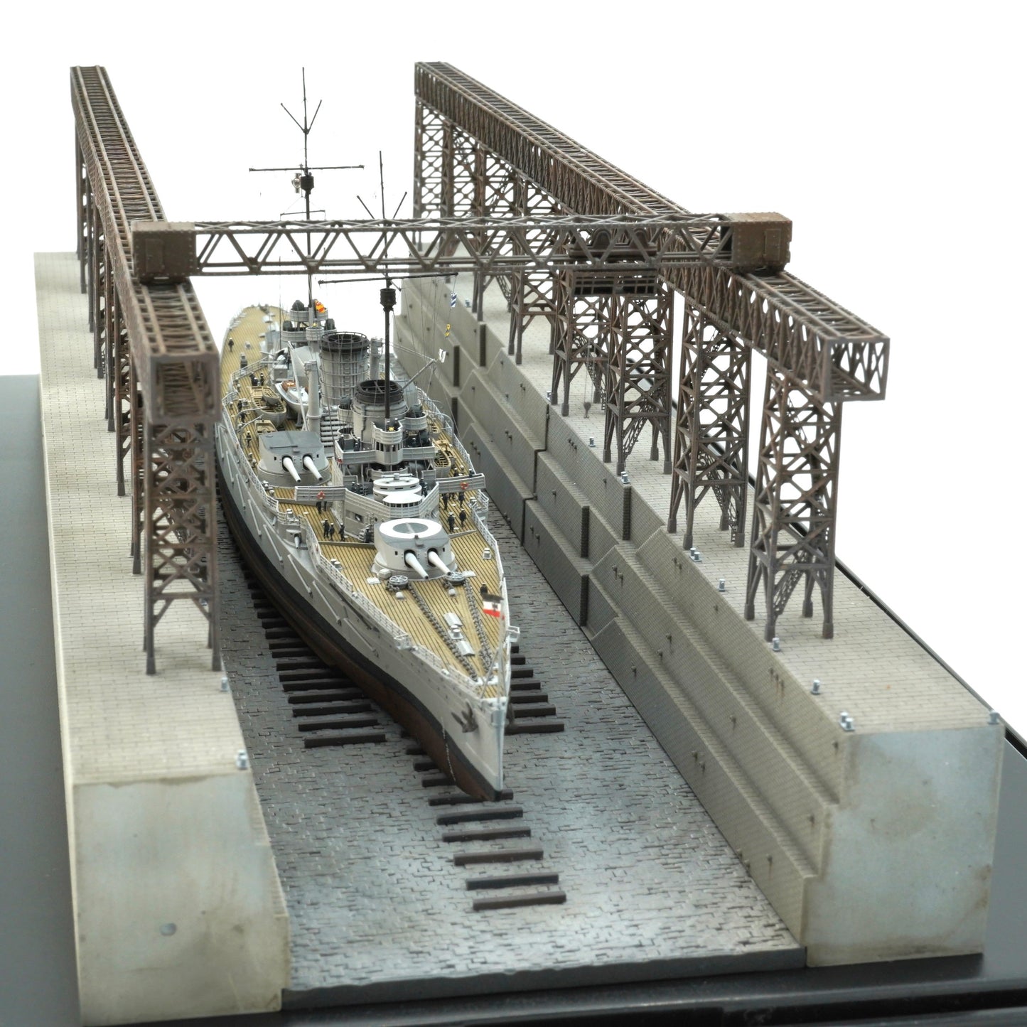 1:700 Dry dock, ship yard, crane, gantry crane, 3d printed model