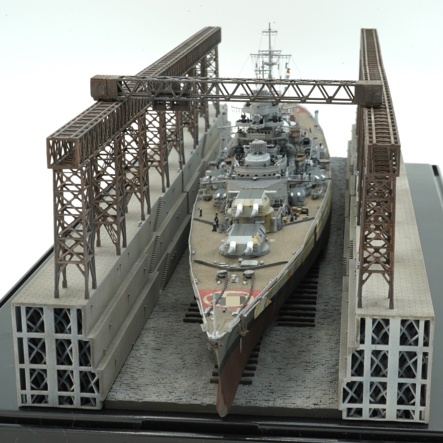 1:700 Dry dock, ship yard, crane, gantry crane, 3d printed model