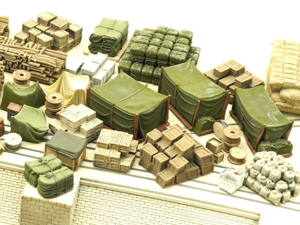 1:700 1:350 1:200 harbour cargo, cases, boxes, ammo box, ship building material, container, oil drum, wood piles, chest