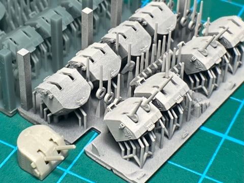 1:700, 1:350, 1:200 US navy 5 inch AA guns, twin turret, single turret, 3D printed, Mk38, Mk 30, with blast bags, 5 inch L38 guns
