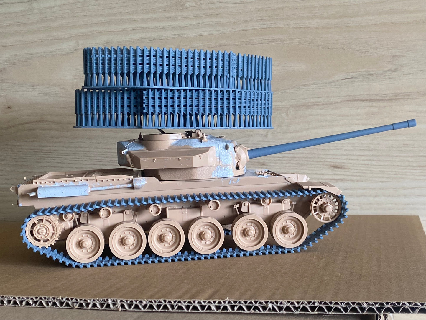 1:35 Pre assembled tracks for Centurion tank, 1:35 Einsatzbereit Ketten, half-finished