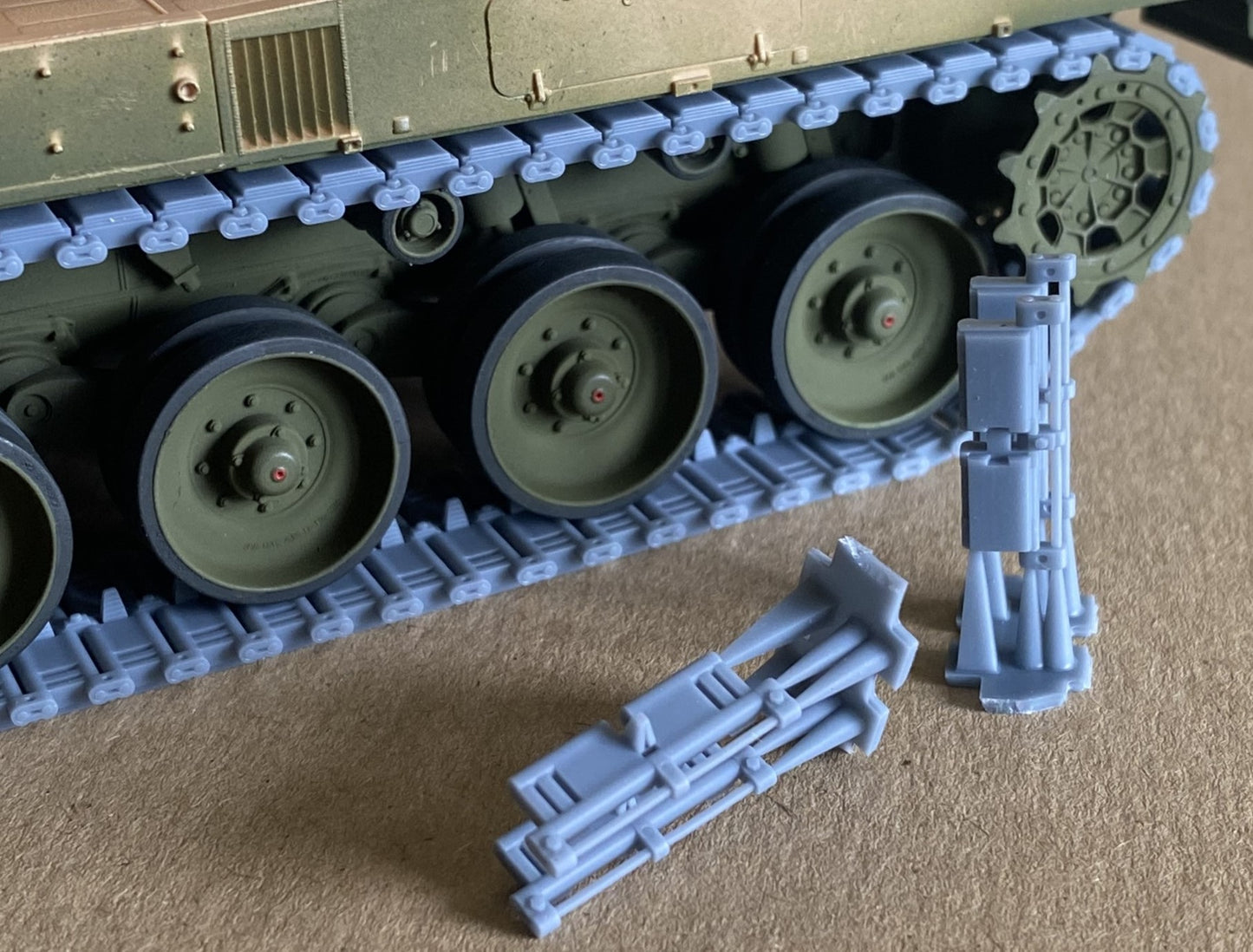 1:35 Pre assembled tracks for Leopard 2, 1:35 Einsatzbereit Ketten, half-finished tracks, 3D printed