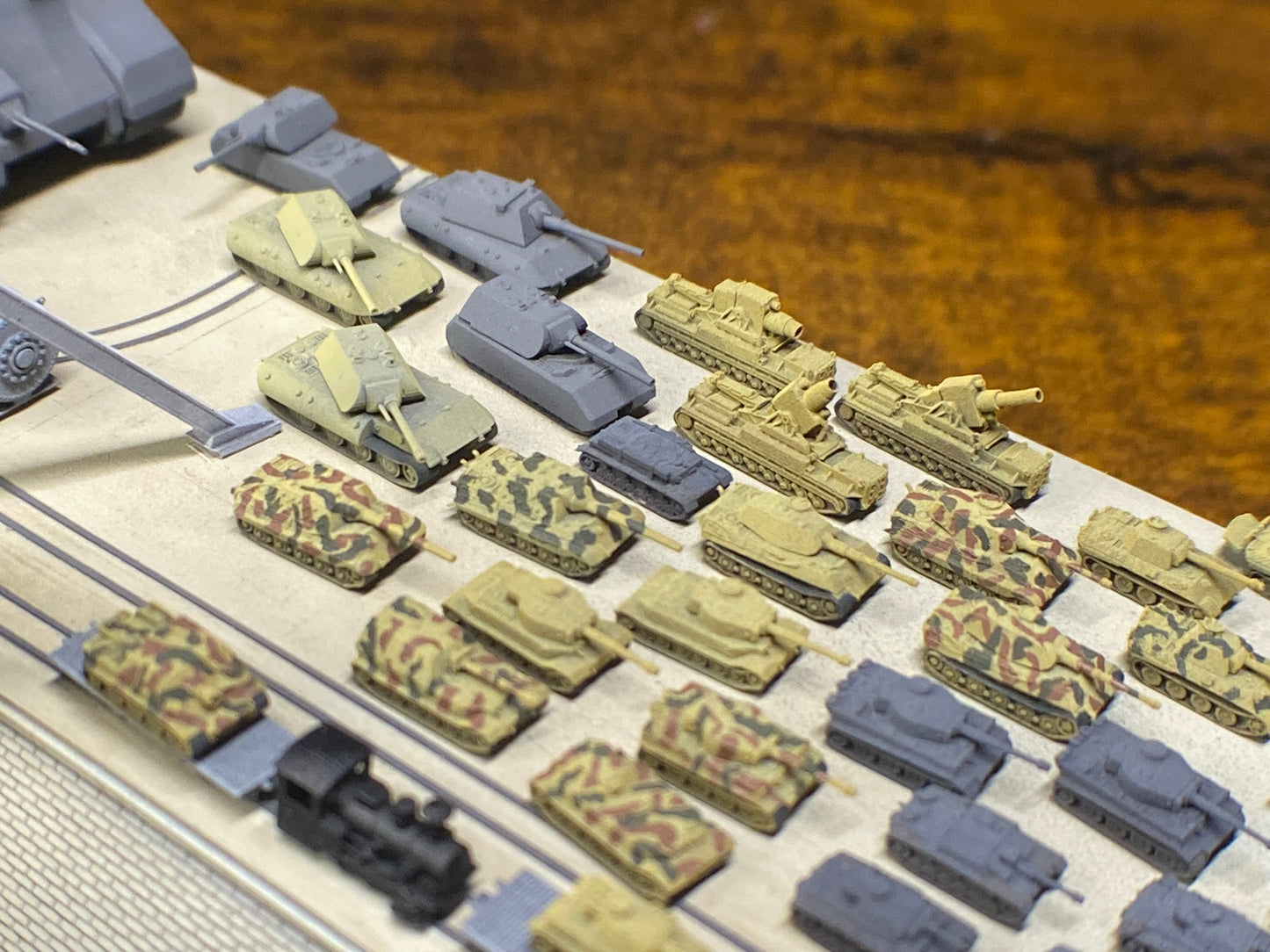 1:700, 1:350 German super heavy tanks set, P1000 Ratte und P1500 landkreuzer, E100, Maus, Karl Gerät, Krupp Räumer S, V2