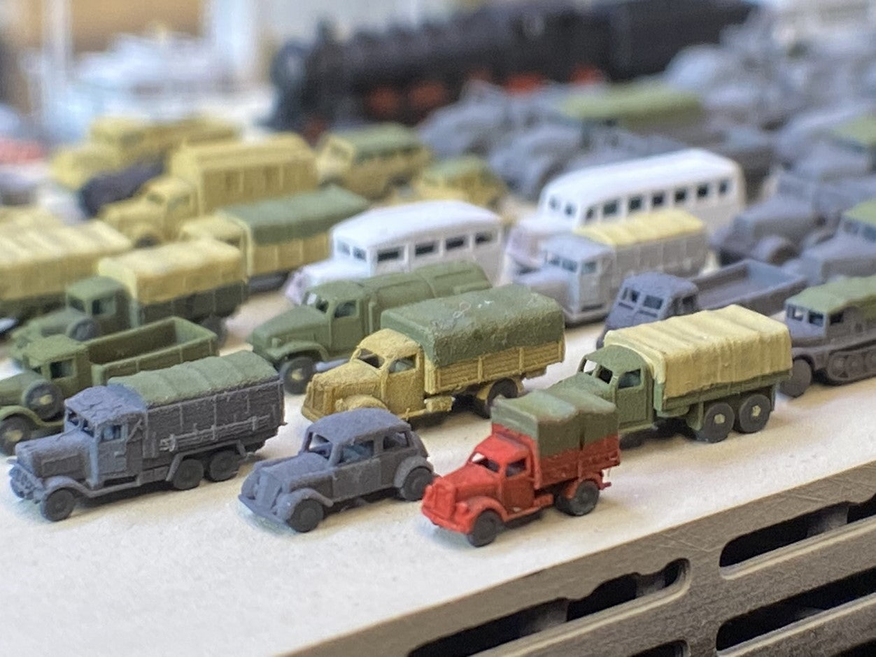 1:700, 1:350, 1:144 German truck, personnel carrier, bus, classic cars, Opel Blitz, Omnibus, Kübelwagen, LO 2000, AHN, Mercedes-Benz W31, Henschel 33 D1, Opel Olympia, L3H163, Horch 850