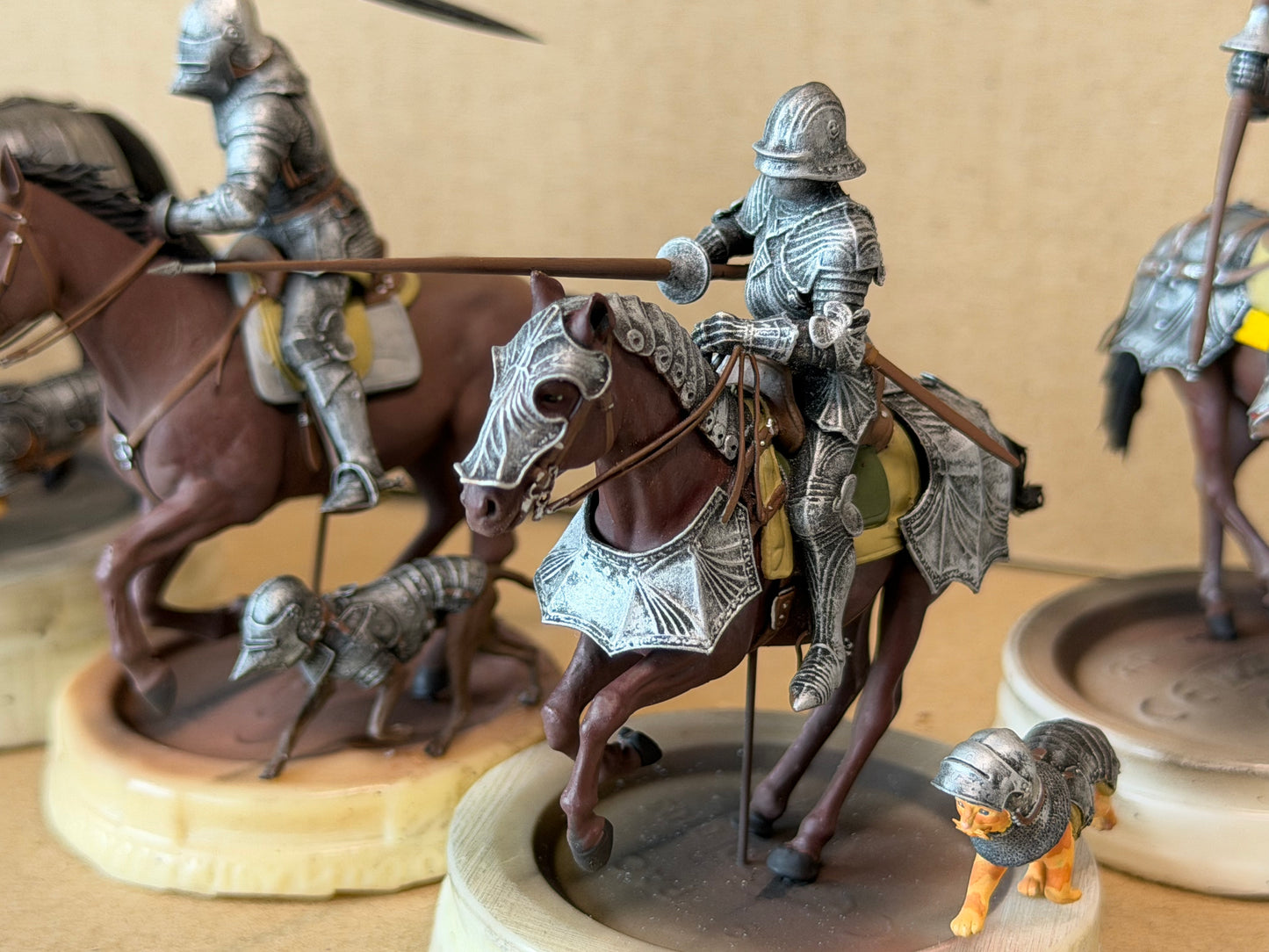 1:35 Knights, medieval Knight, Ritter, mittelalterlicher Ritter, Gambeson, Chainmail, Brigandine, Plate Armor, Cuirass, Gothic armor