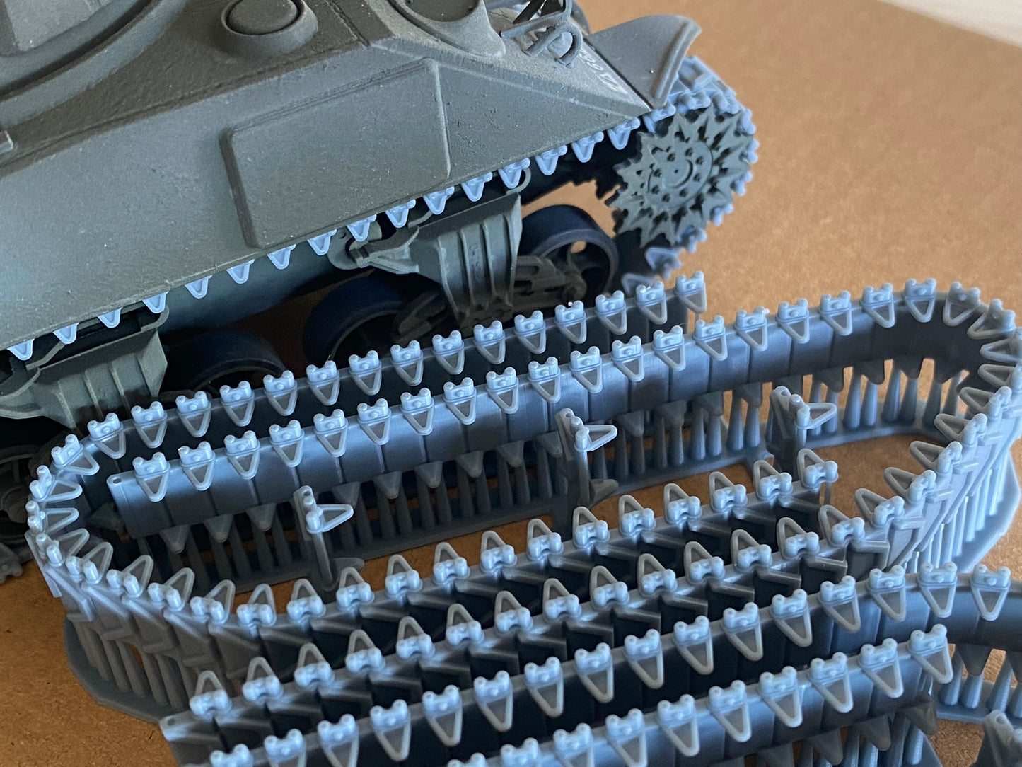 1:35 Pre assembled tracks for M4 Sherman, T48, T80, T62, T84, Duck bill, 1:35 Einsatzbereit Ketten, half-finished tracks, 3D printed