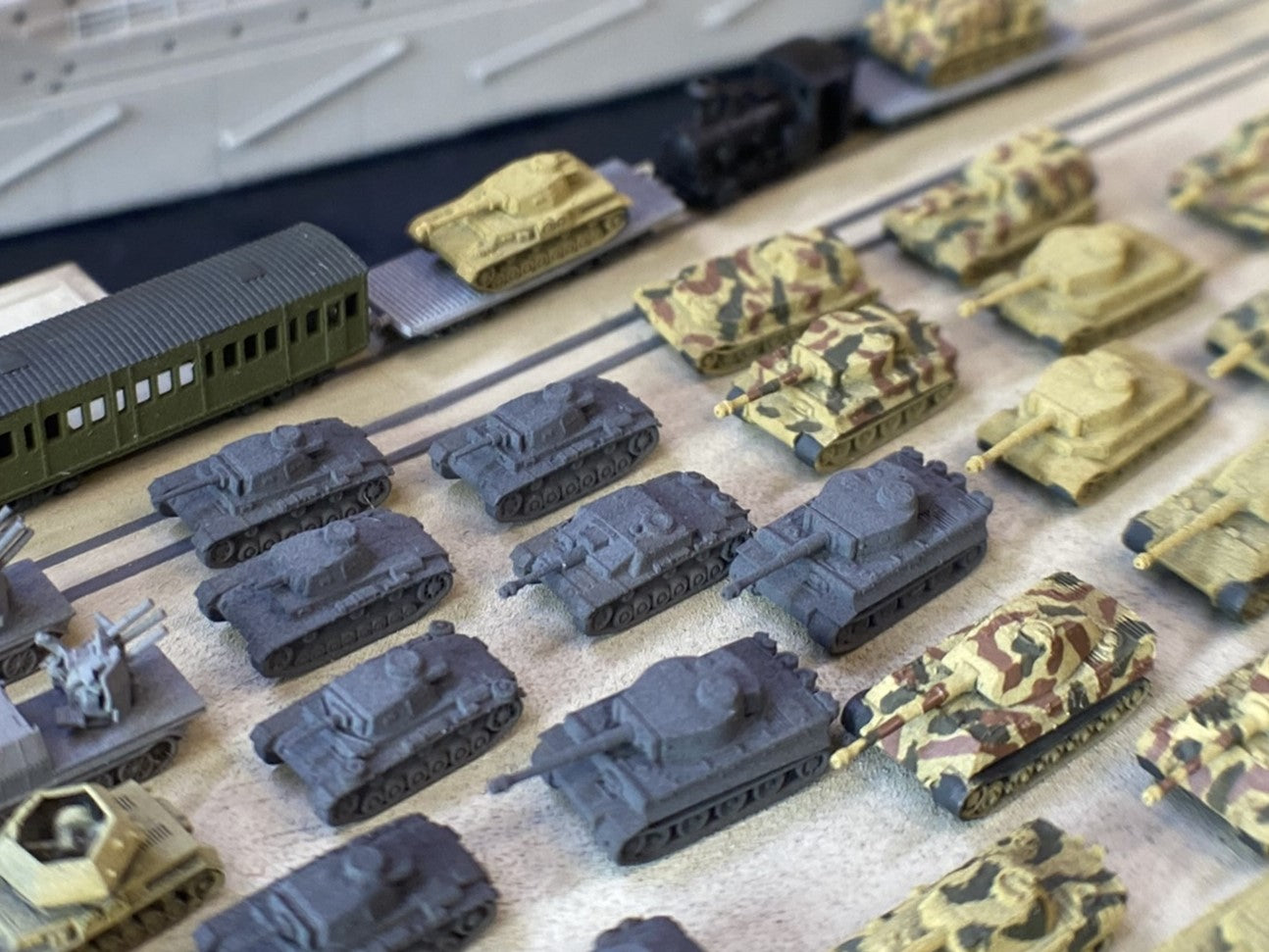 1:700, 1:350 German medium tanks, Panzer III, Panzer IV, Panzer V, Panther tank, Stug III, assault gun, Jagdpanther, diorama, wwii german tanks