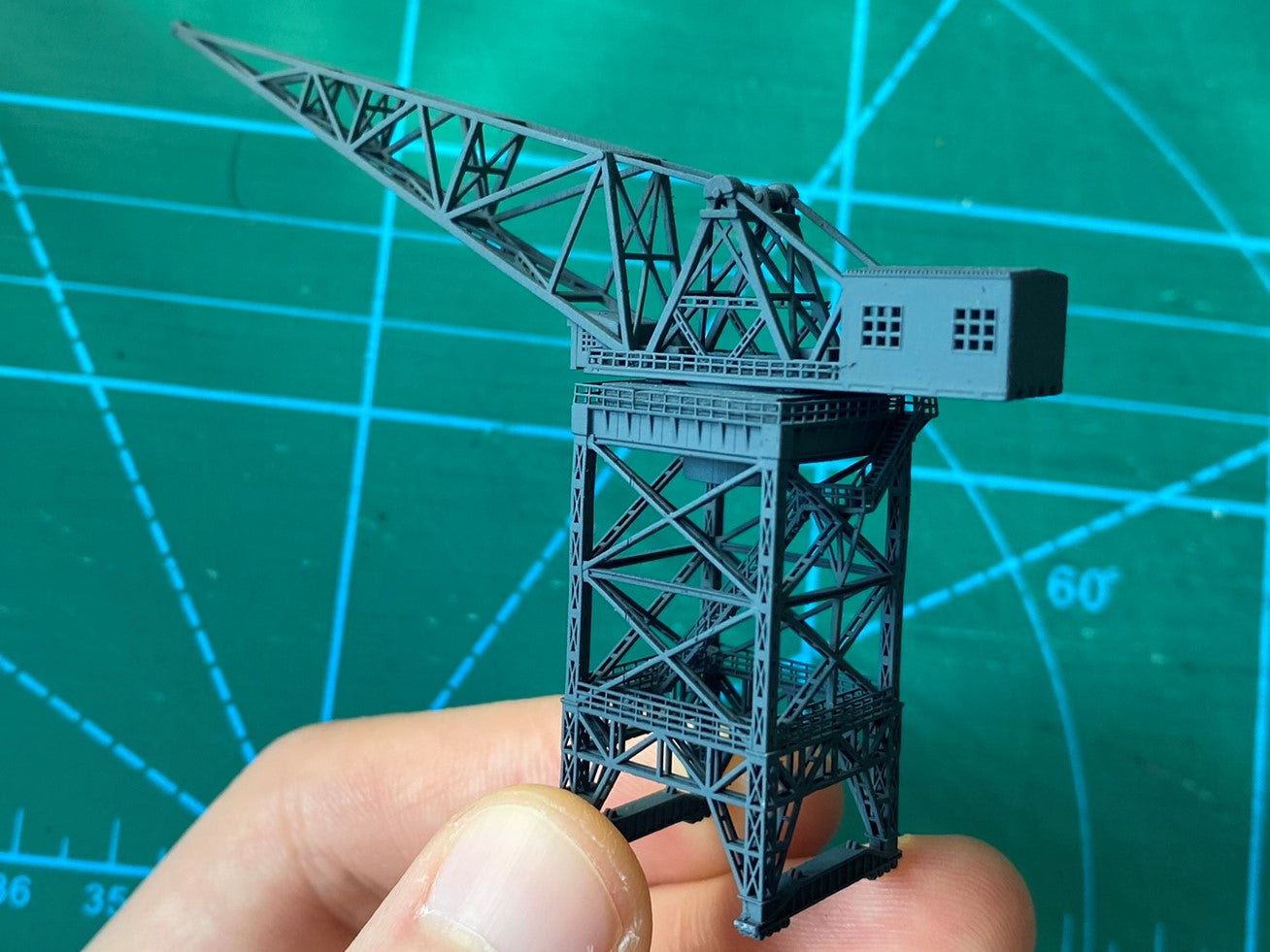 1:700 Hamburg Port and Shipyard, Hamburger Hafen und Werft. BV 250 t crane, warehouse, Blohm Voss